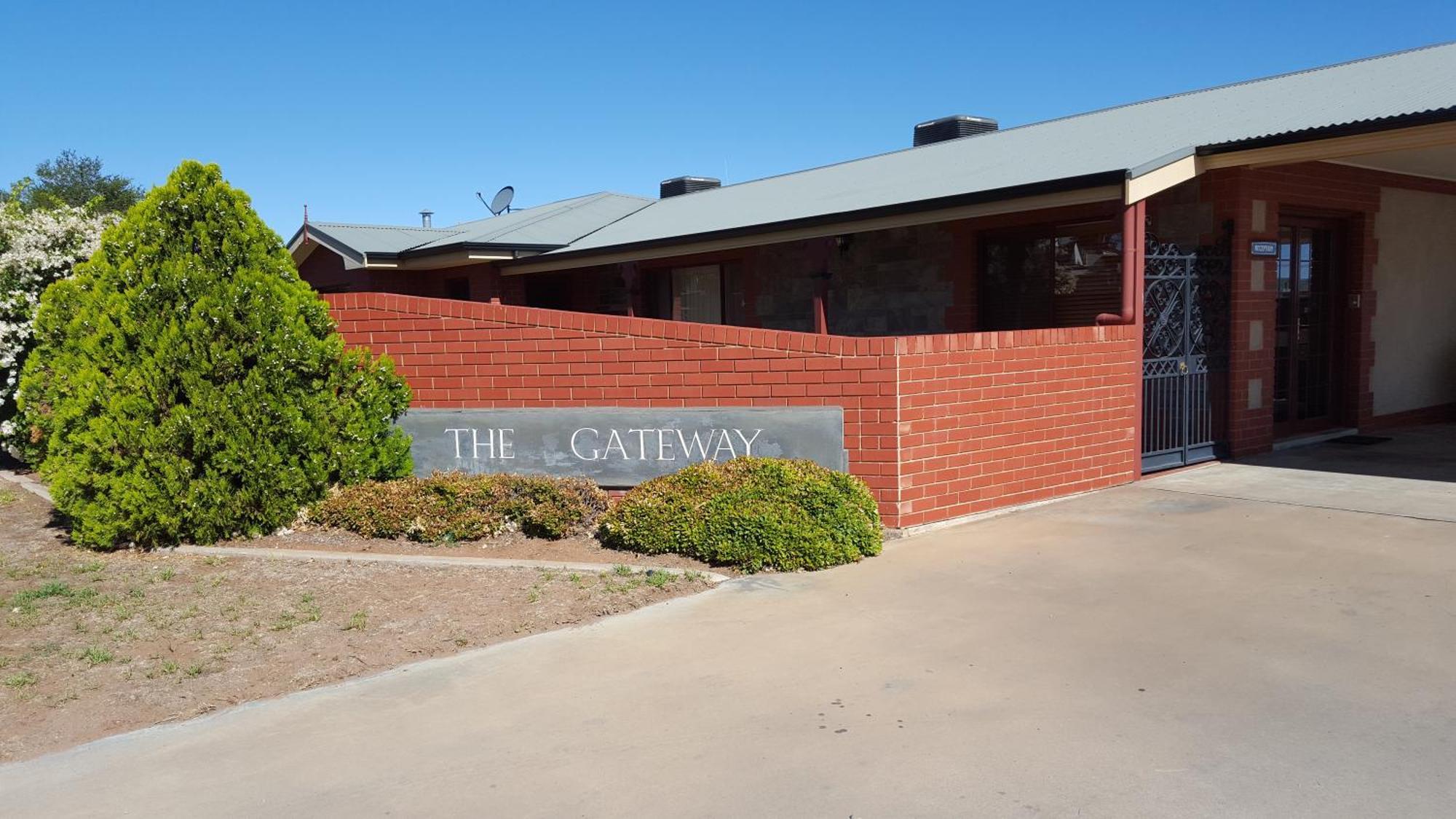 Gateway Motor Inn - Self Check-In Брокен-Хилл Экстерьер фото