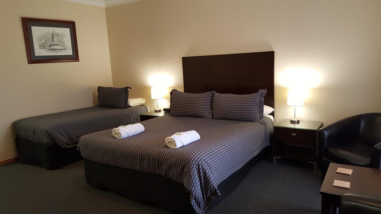 Gateway Motor Inn - Self Check-In Брокен-Хилл Экстерьер фото